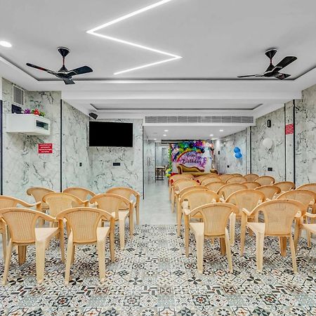 Season 4 Residences - Teynampet Near Apollo Hospital ,Balaji Dental, Us Consulate Chennai Dış mekan fotoğraf